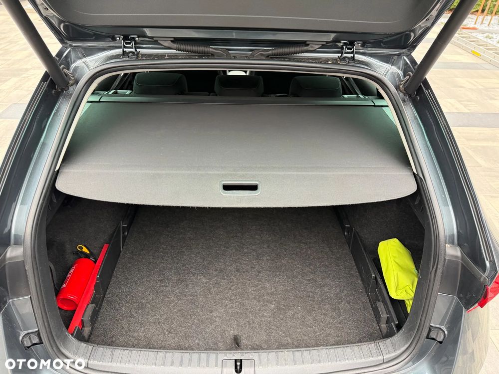 Skoda Octavia 2.0 TDI SCR Style DSG - 35