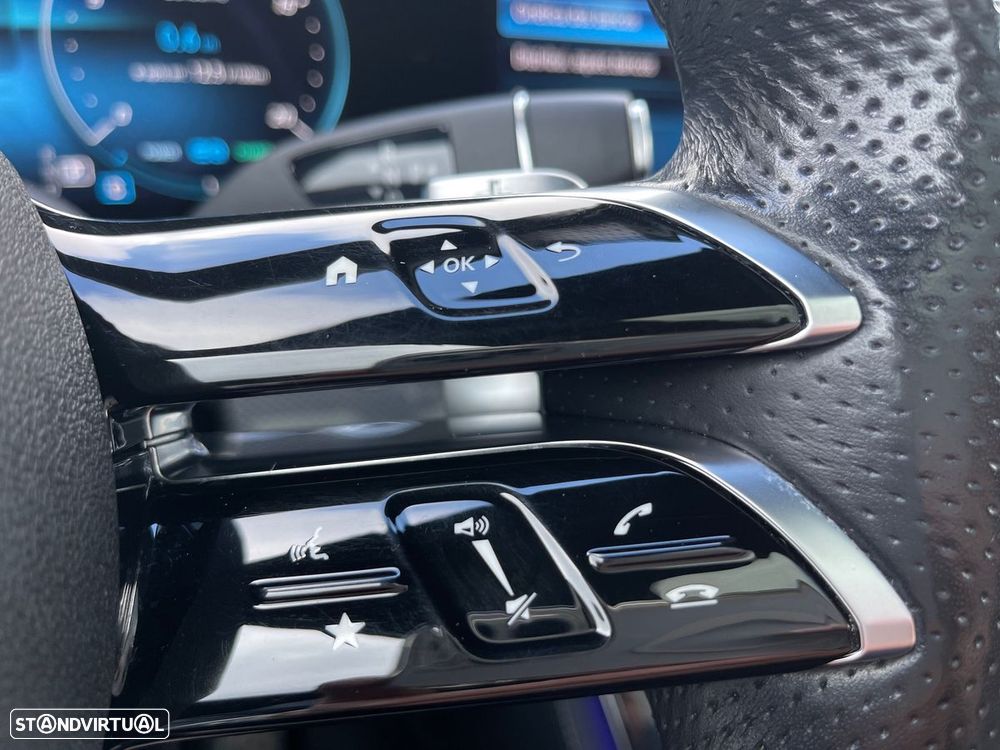 Mercedes-Benz E 300 d AMG Line 4Matic Aut. - 30