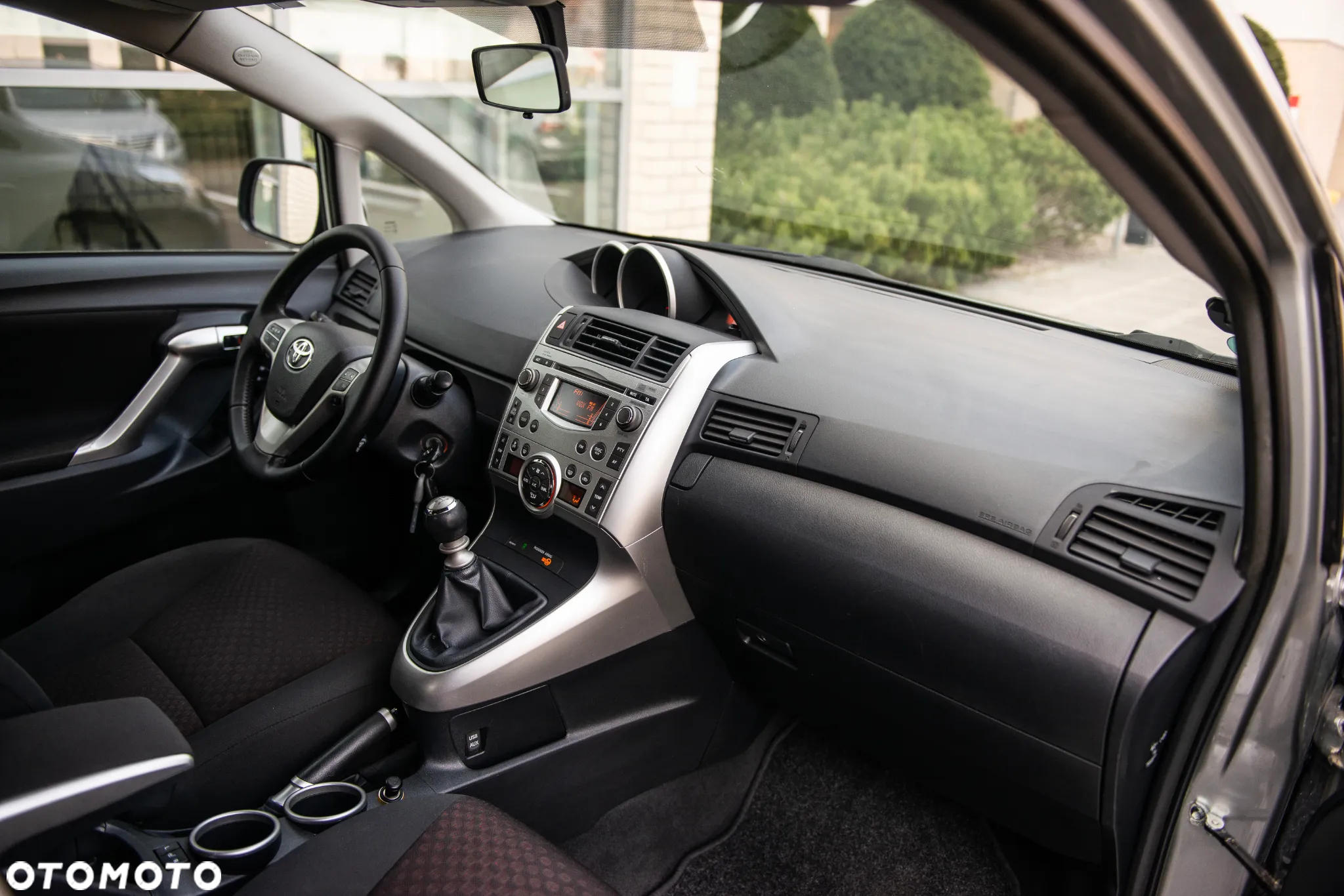 Toyota Verso 2.0 D-4D Premium - 25