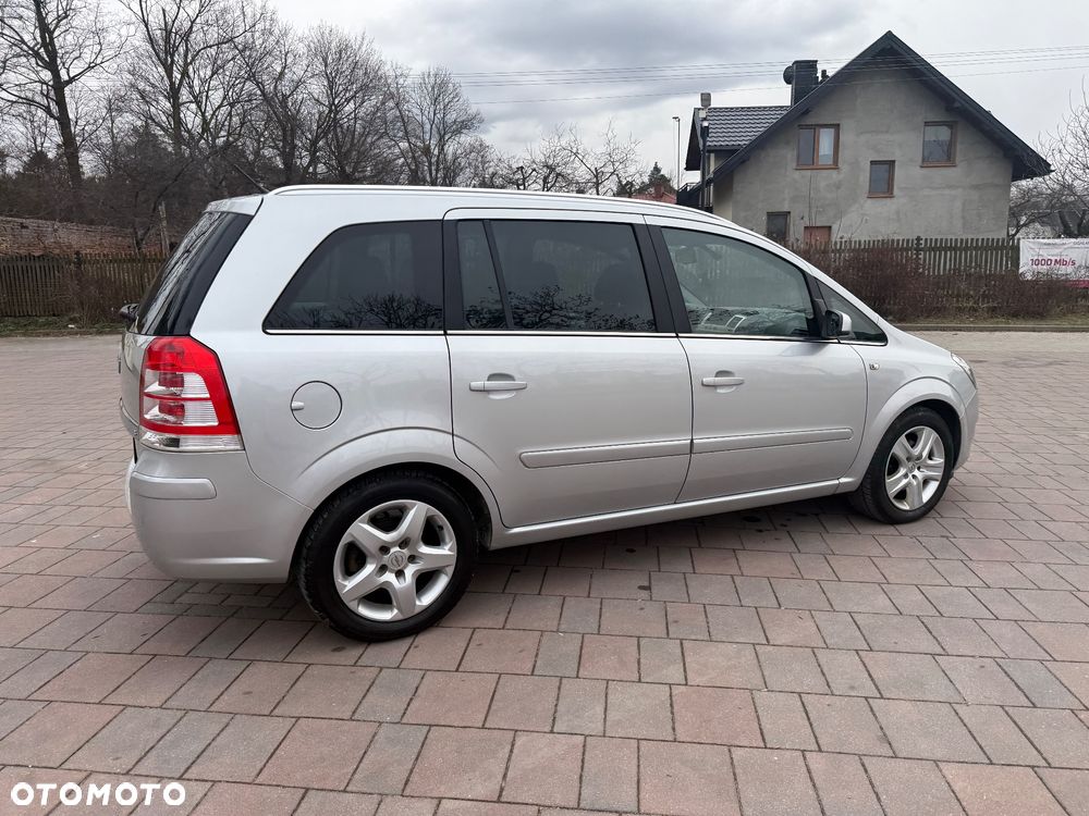 Opel Zafira 1.8 Family - 25