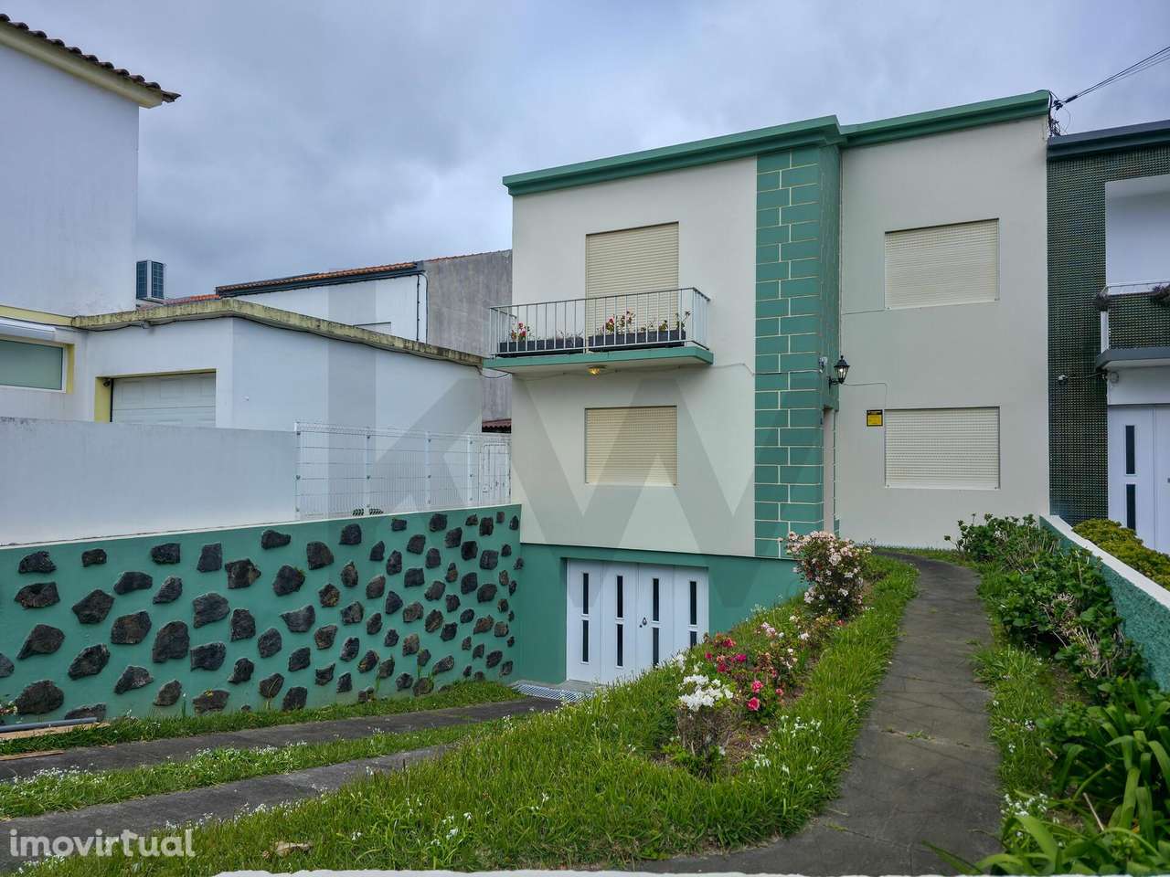 Moradia T5, localizada numa das zona nobres de S.Pedro. concelho de Po - Grande imagem: 2/27