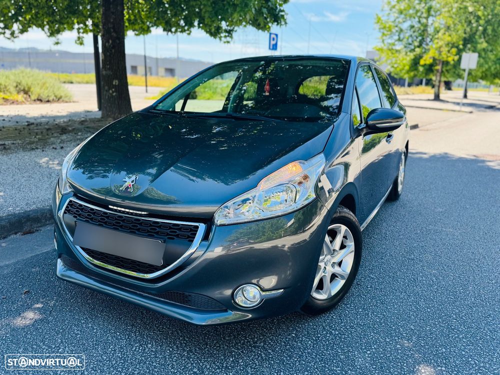 Peugeot 208 1.4 HDi - 2