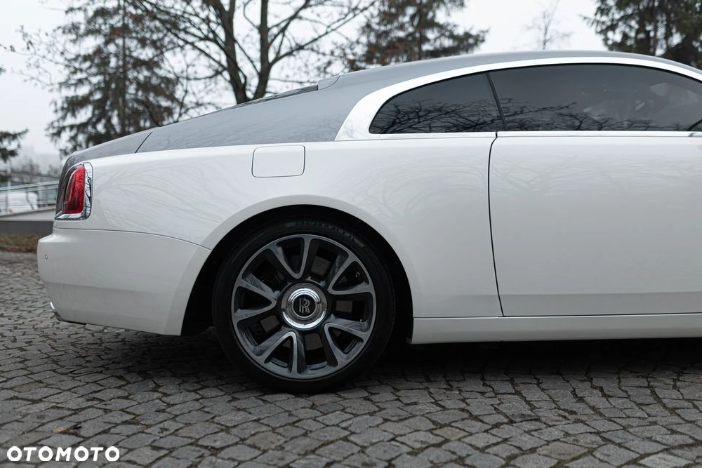Rolls-Royce Wraith Standard - 16