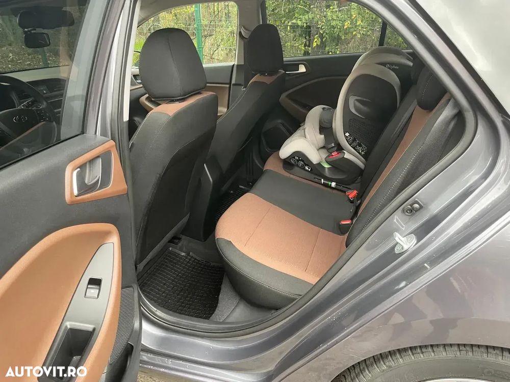 Hyundai i20 1.25 M/T Black Line - 6