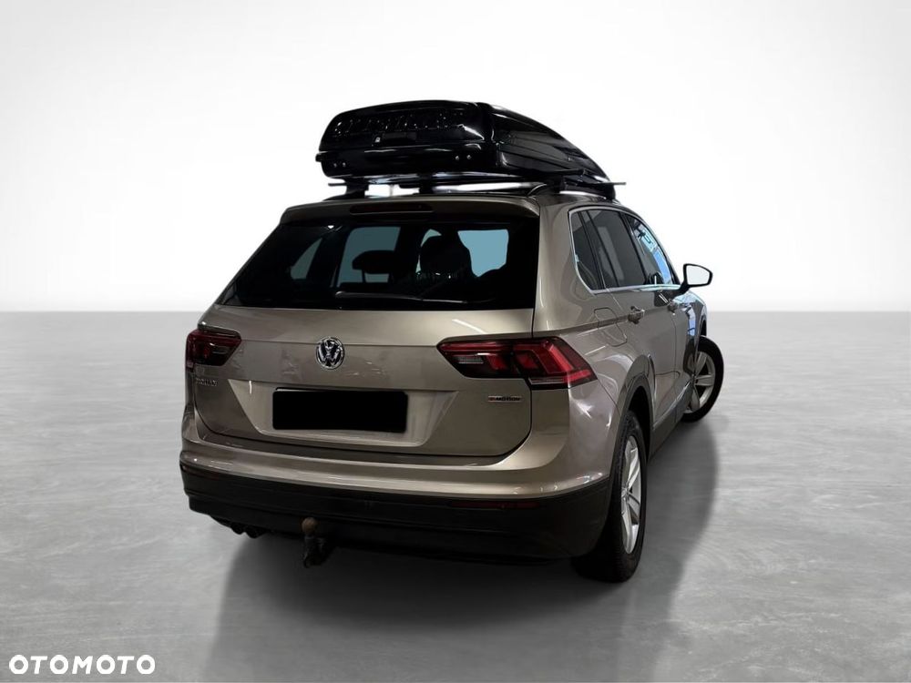 Volkswagen Tiguan - 6
