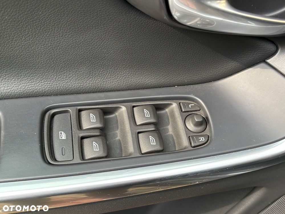 Volvo XC 60 D3 Inscription - 16