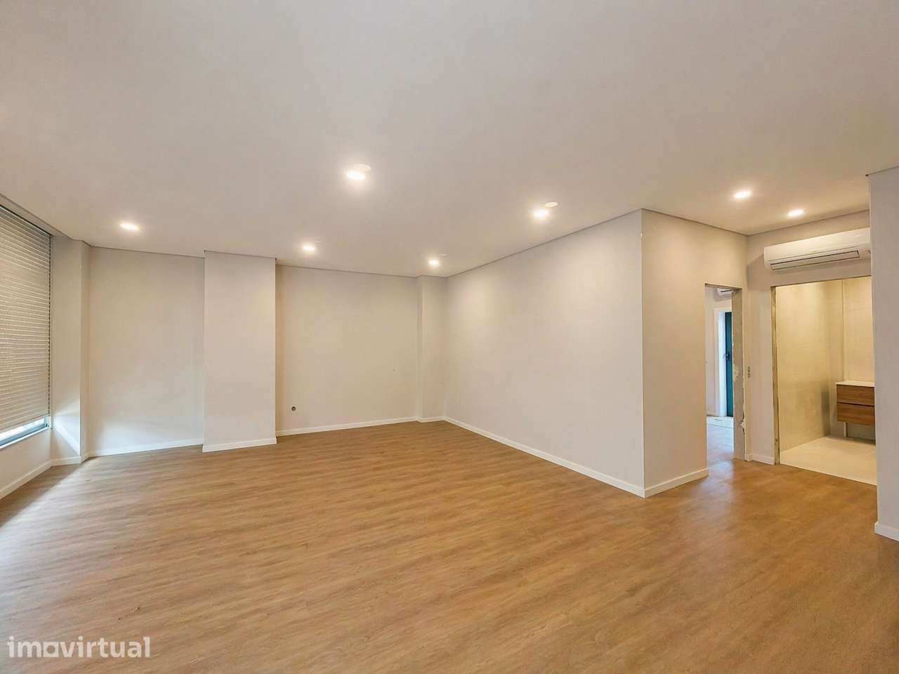 Apartamento T1 no centro da cidade de Paredes - Grande imagem: 2/6