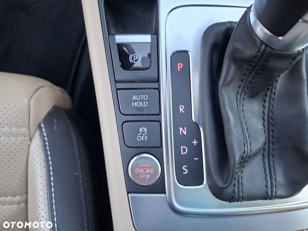 Volkswagen CC 2.0 TDI DPF BMT DSG - 34