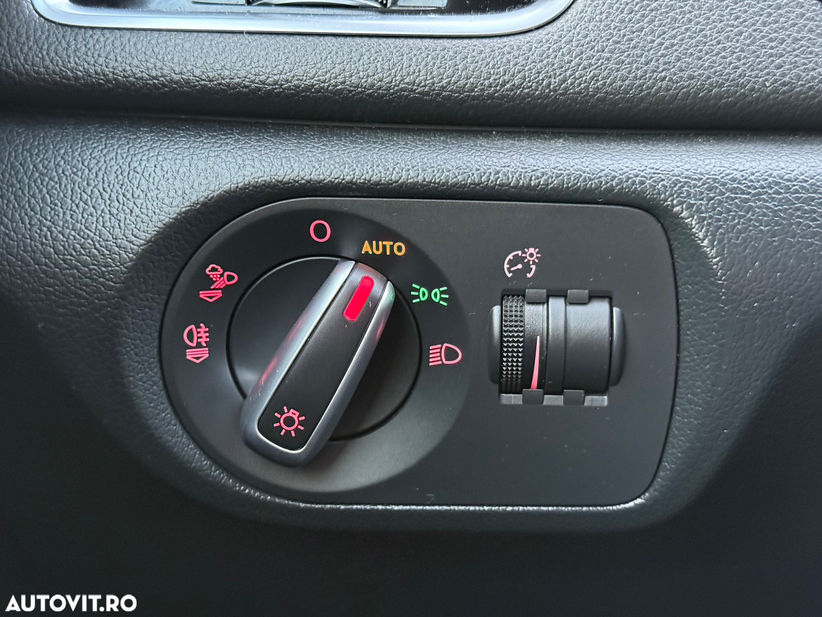 Audi Q3 2.0 TDI Quattro Stronic Design - 27