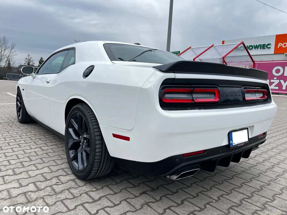 Dodge Challenger 5.7 R/T - 7