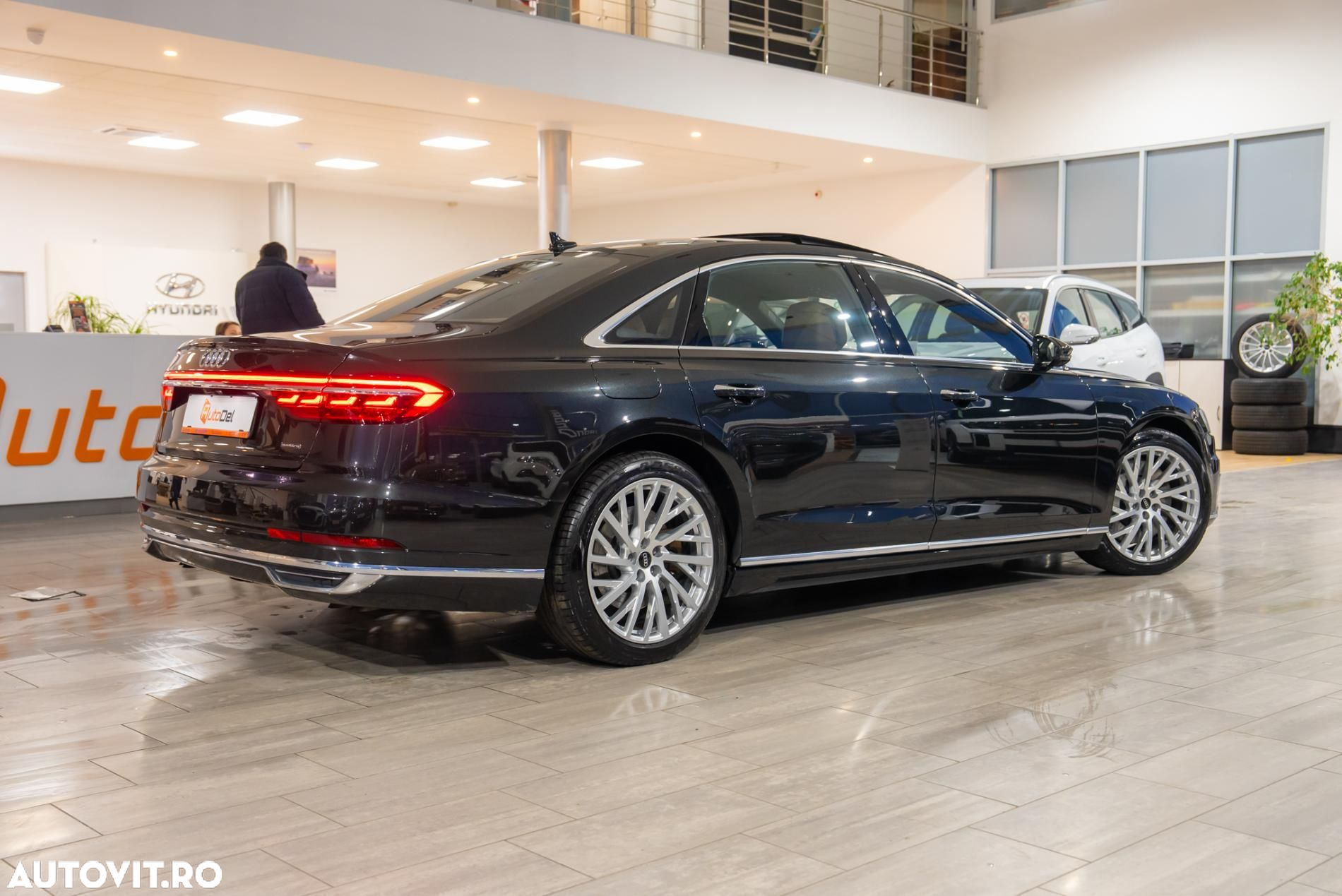 Audi A8 - 8