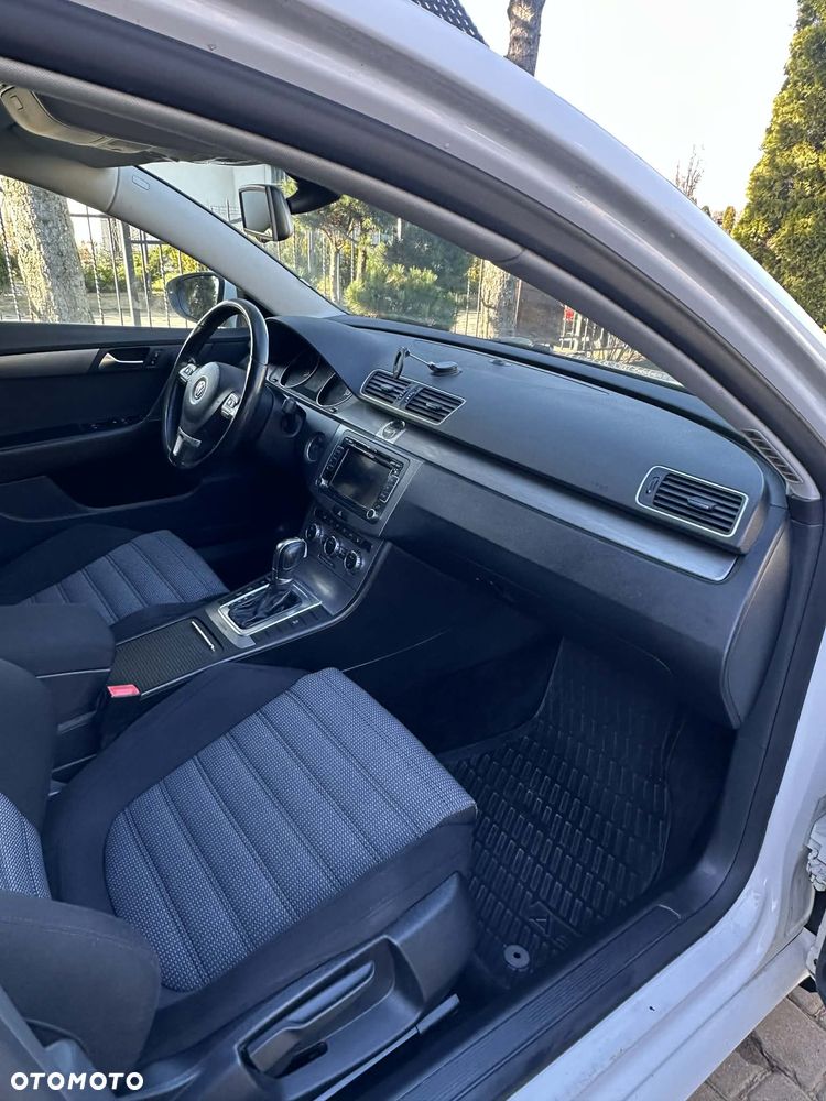 Volkswagen Passat 2.0 TDI 4Motion DSG BlueMotion Tech Comfortline - 34