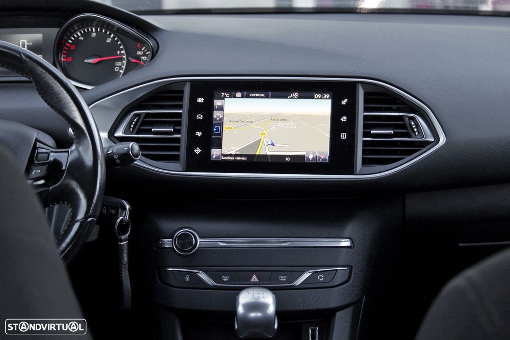 Peugeot 308 1.6 e-HDi Allure - 9