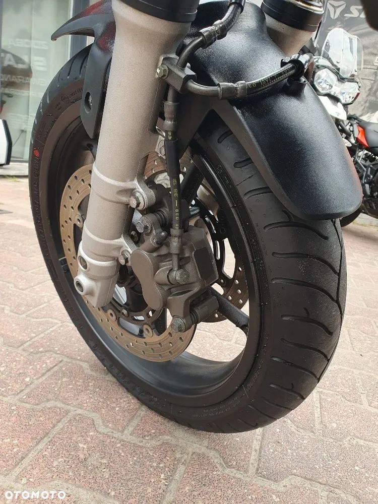 Yamaha MT - 19