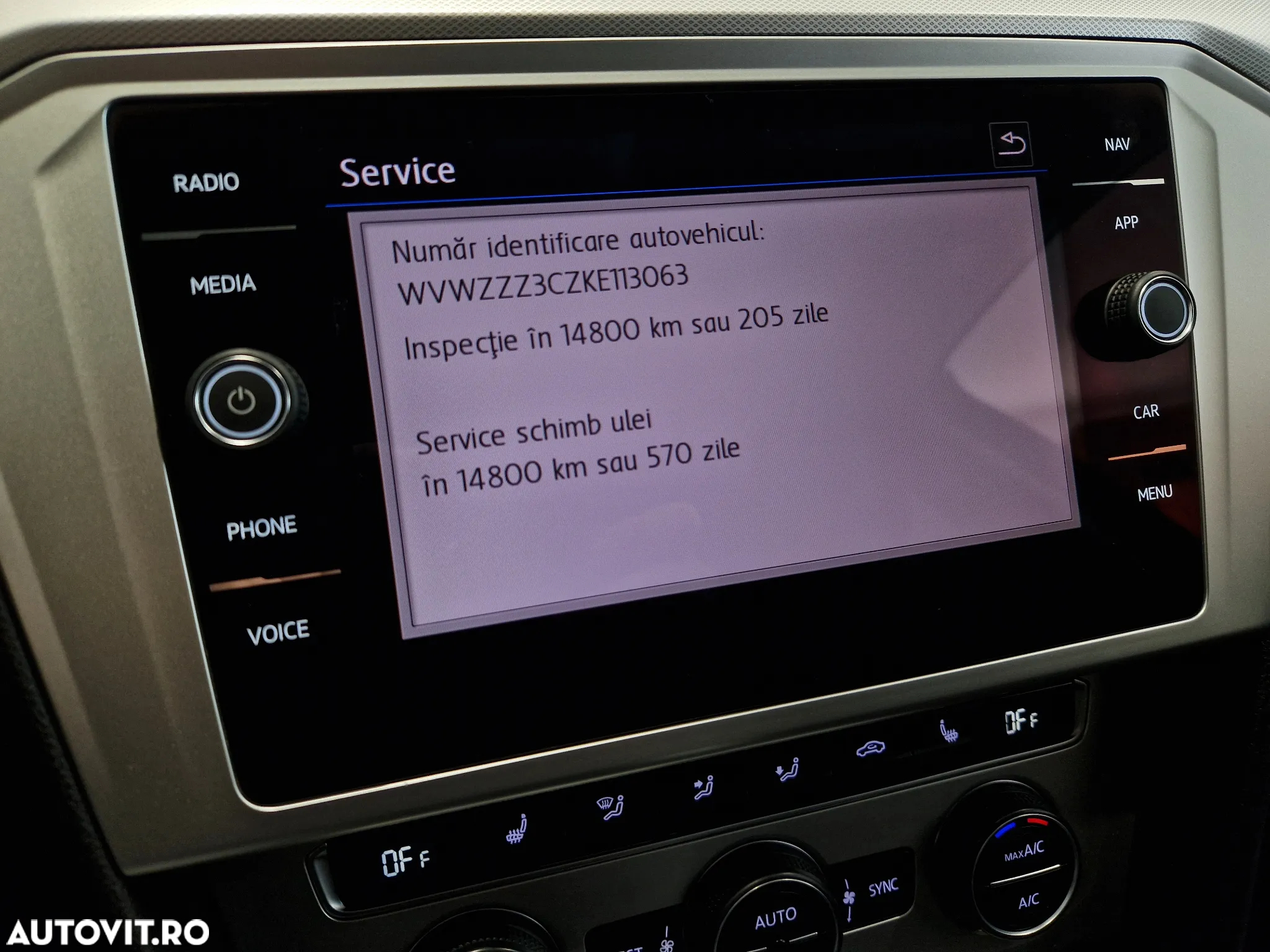 Volkswagen Passat Variant 2.0 TDI DSG Comfortline - 27