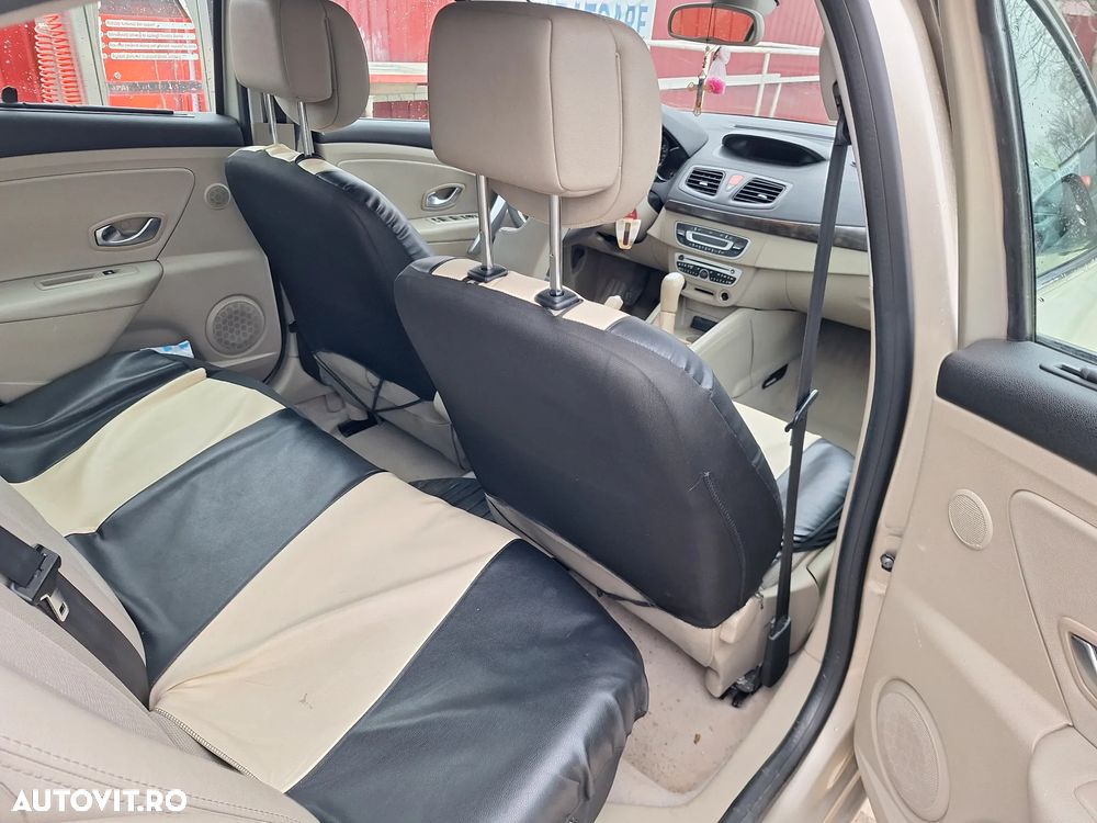 Renault Fluence 1.6 16V Privilege - 17