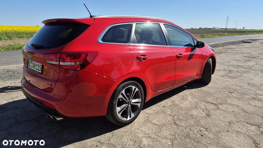 Kia Ceed 1.6 CRDi 136 ISG GT Line - 35