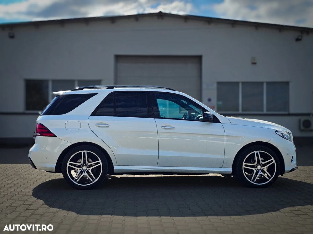 Mercedes-Benz GLE 350 d 4Matic 9G-TRONIC AMG Line - 9