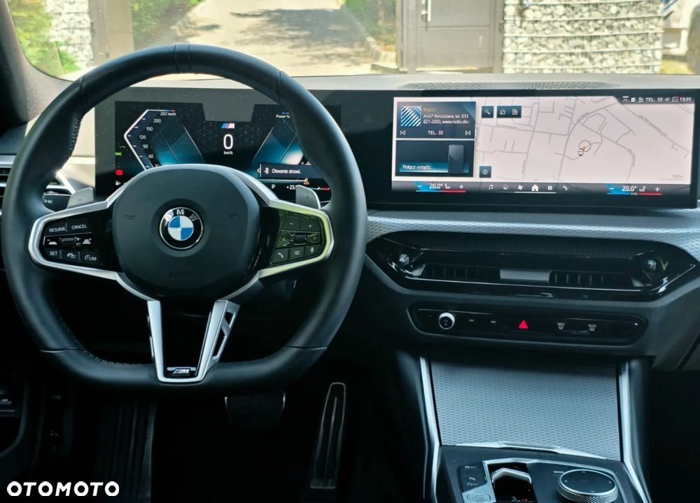 BMW Seria 3 330i xDrive M Sport - 12