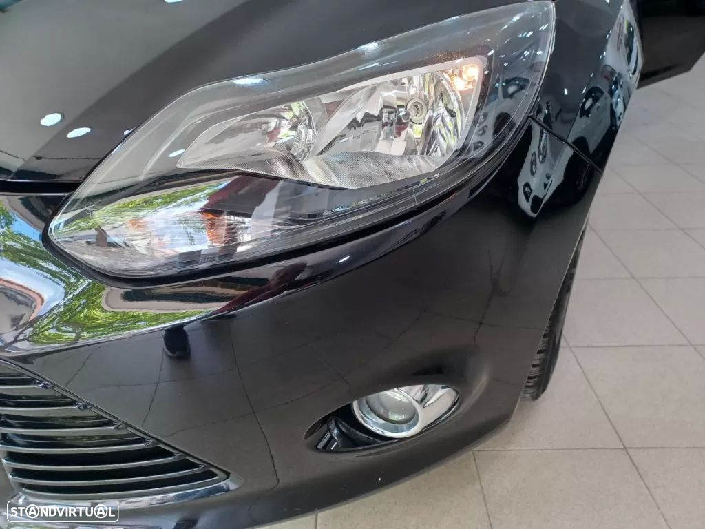 Ford Focus 1.0 EcoBoost S&S TITANIUM - 30