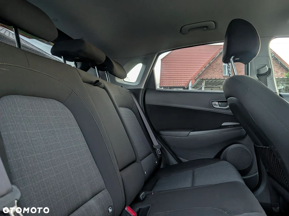 Hyundai Kona - 21