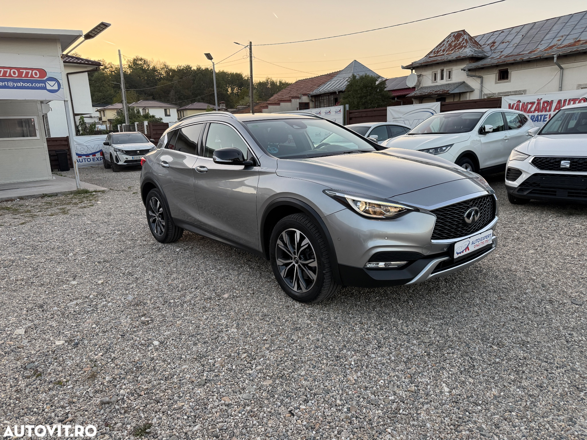 Infiniti QX30 2.2d DCT AWD Luxe Tech - 2