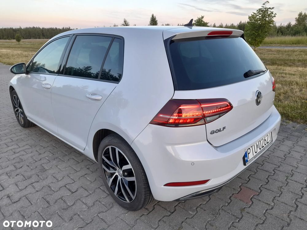 Volkswagen Golf - 3