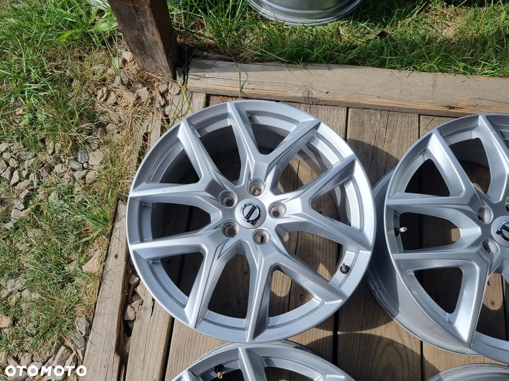 VOLVO XC60,S60,S90,XC40,V60,ford alu 7.5x18 ET50,5 5x108 4szt,super stan - 4