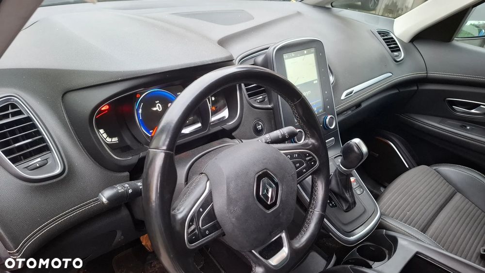 Renault Scenic - 11