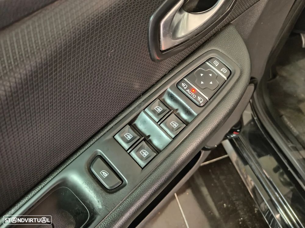 Renault Clio Sport Tourer 1.5 dCi GT Line - 8