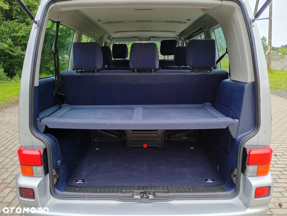 Volkswagen Caravelle - 5