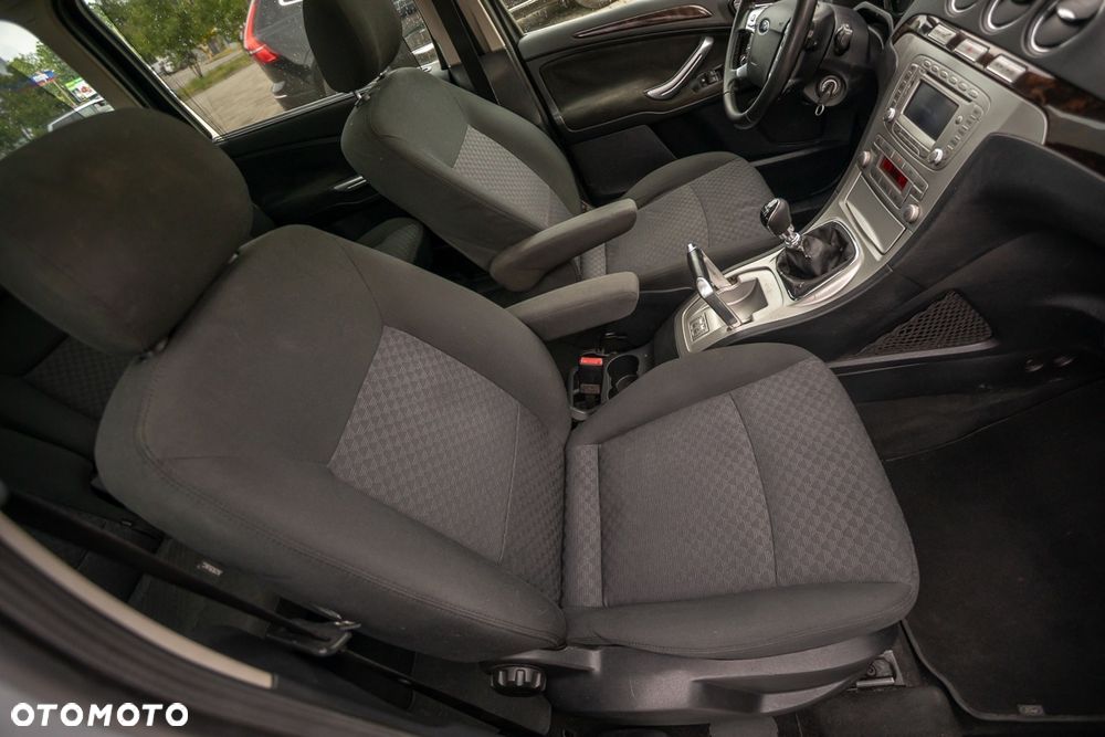 Ford Galaxy 2.2 TDCi Titanium - 21