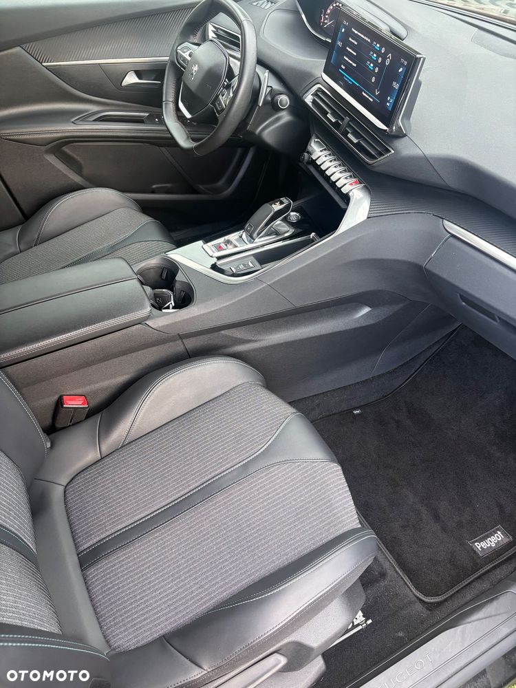 Peugeot 3008 BlueHDi 130 Stop & Start EAT8 Allure - 32