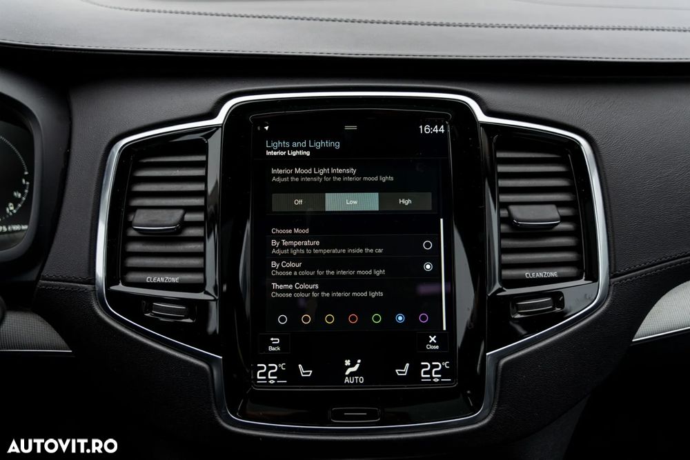 Volvo XC 90 T8 Twin Engine AWD Inscription - 32
