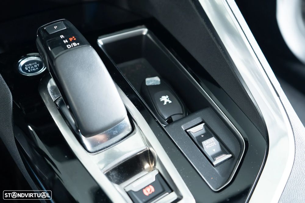 Peugeot 3008 Plug-In Hybrid 225 e-EAT8 Allure Pack - 16