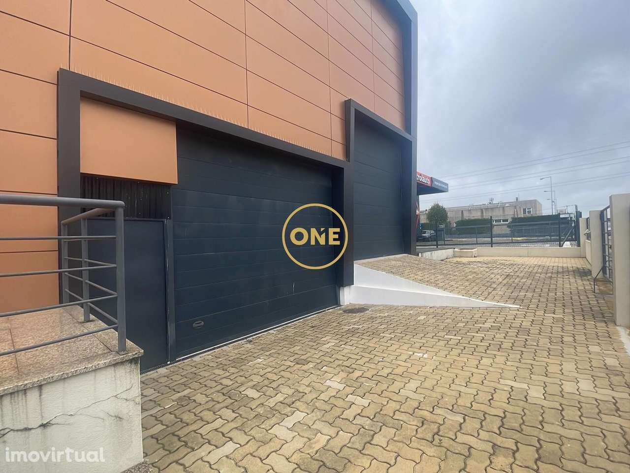 Oportunidade Única – Armazéns Industriais Modernos em Vila Nova de Gai - Grande imagem: 3/34