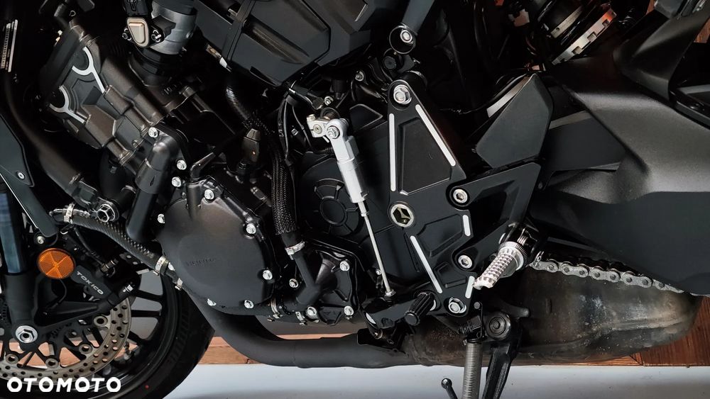 Honda CB - 25