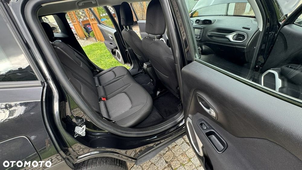 Jeep Renegade - 24