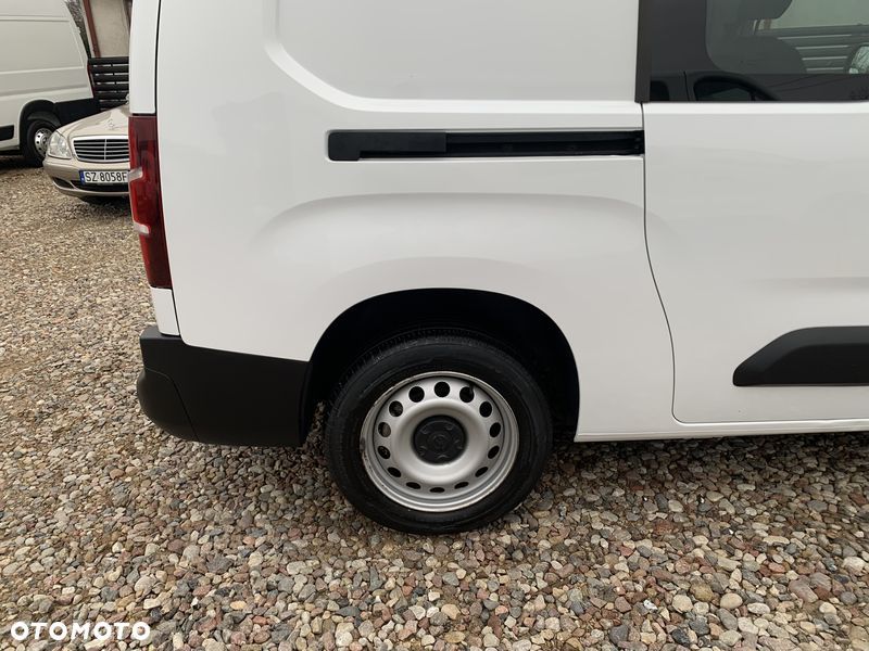Toyota PROACE CITY BRYGADÓWKA L2H1, VAN 5 osobowy, Homologacja cięż. N1, Duża ład-772kg Koła-16 Skrzynia biegów 6stop. Ściana dział. składana 2x Boczne drzwi - 22