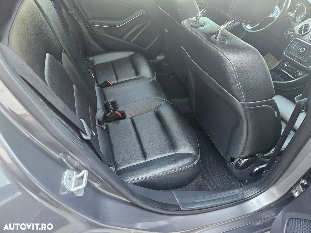 Mercedes-Benz CLA 200 d 7G-DCT AMG Line - 9