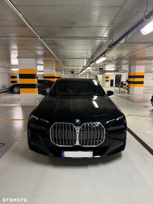 BMW Seria 7 - 1