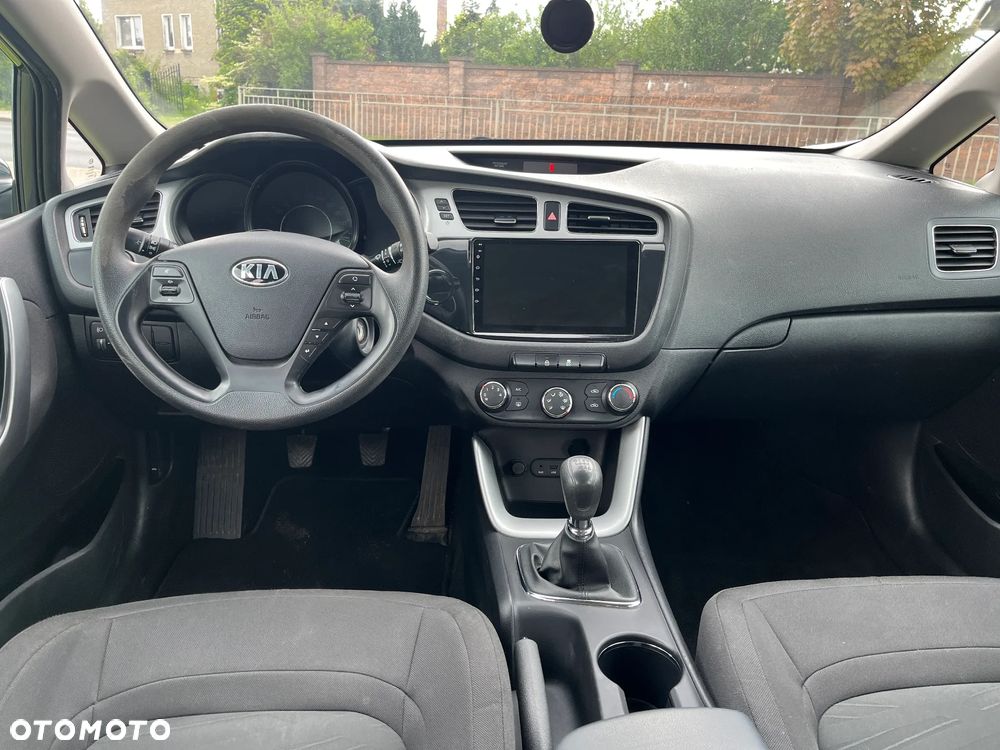 Kia Ceed 1.4 CVVT Attract plus - 19