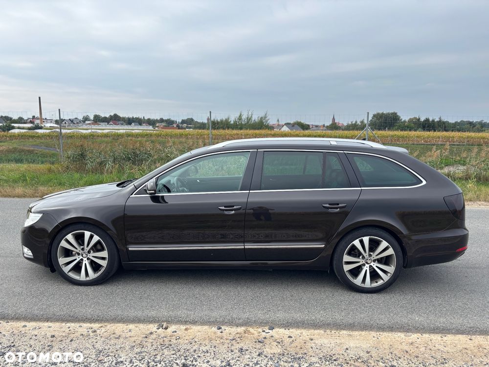 Skoda Superb 2.0 TDI Green tec L&K - 4