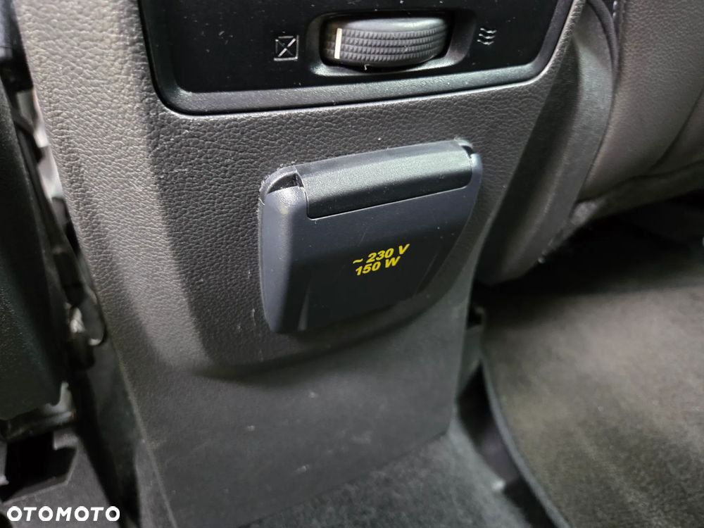 Ford Kuga 2.0 TDCi 4x4 Titanium - 19