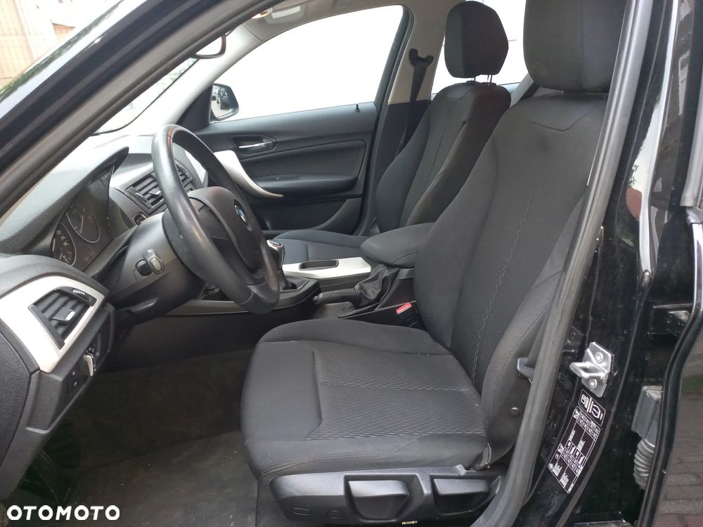 BMW Seria 1 118i - 9
