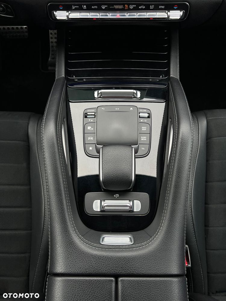 Mercedes-Benz GLE 300 d 4-Matic - 24