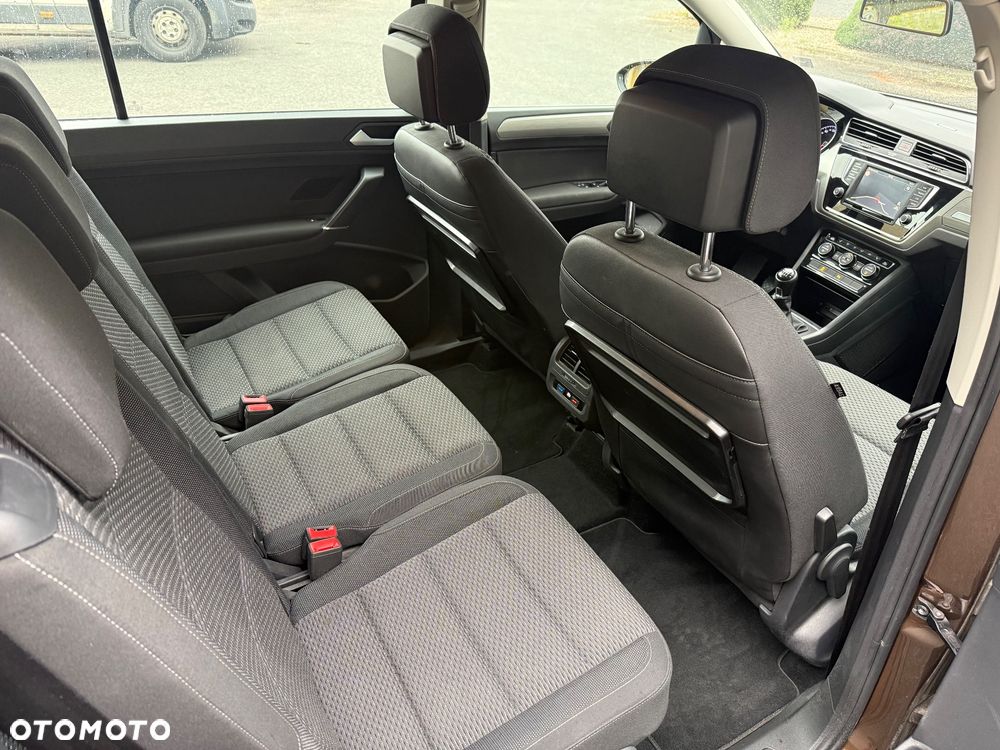 Volkswagen Touran 2.0 TDI SCR Comfortline - 7
