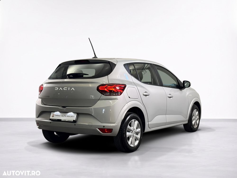 Dacia Sandero - 6