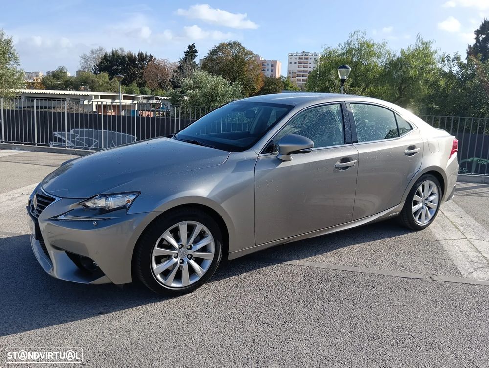 Lexus Is 300H