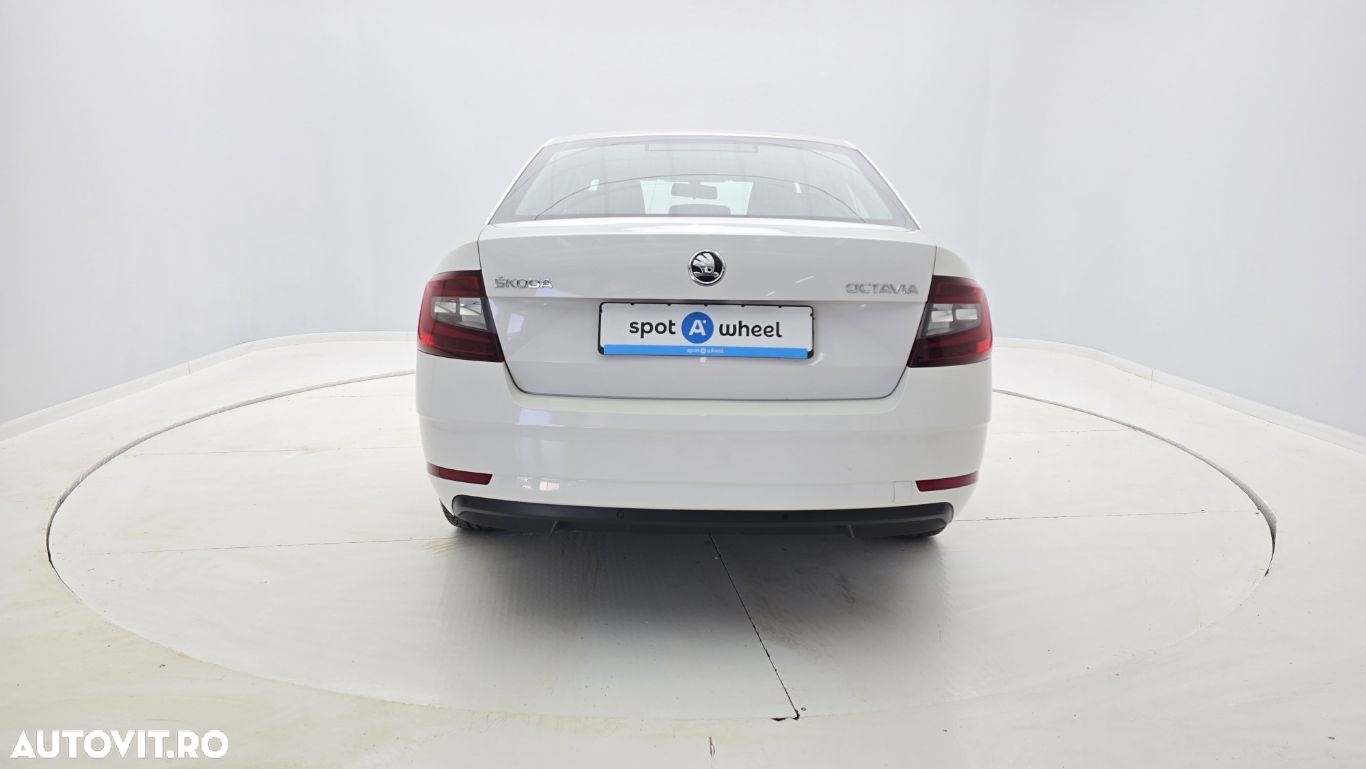 Skoda Octavia - 7